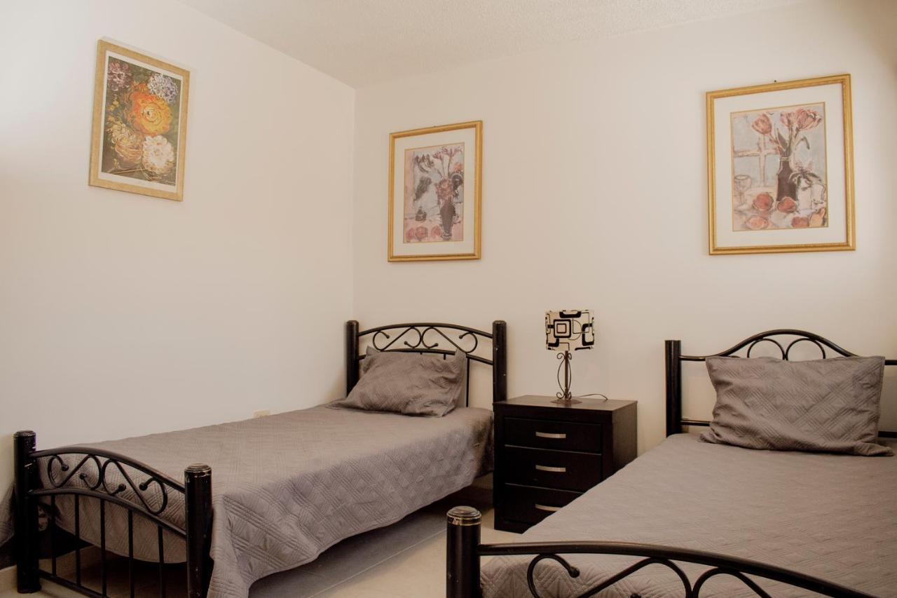 Suites Cervantes Chihuahua Exteriör bild